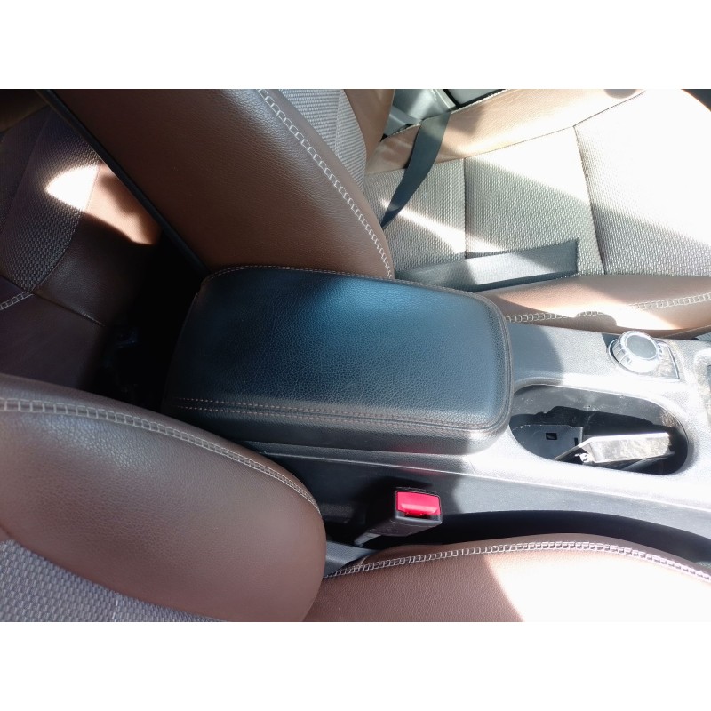 Recambio de apoyabrazos central para mercedes-benz clase gla (x156) gla 200 cdi / d (156.908) referencia OEM IAM   