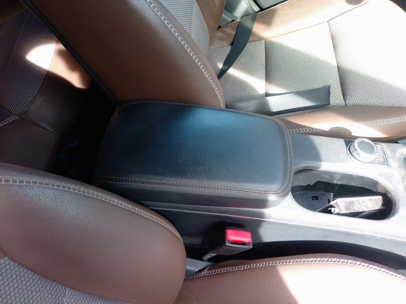 Recambio de apoyabrazos central para mercedes-benz clase gla (x156) gla 200 cdi / d (156.908) referencia OEM IAM   