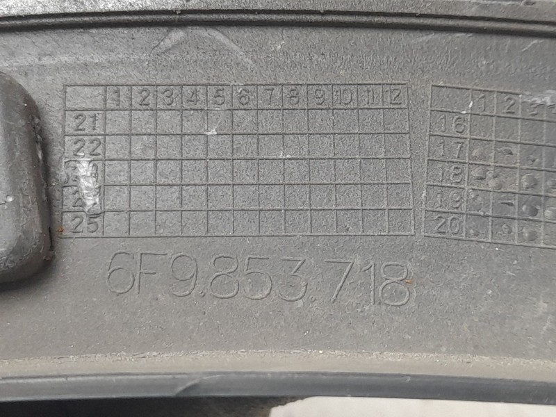 Recambio de aletin delantero derecho para seat arona (kj7, kjp) 1.0 tsi referencia OEM IAM 6F9853718  