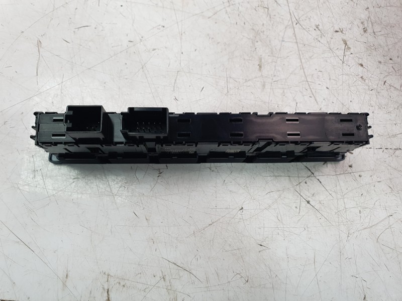 Recambio de mando multifuncion para volkswagen touran (5t1) 2.0 tdi referencia OEM IAM 5TA927132A  