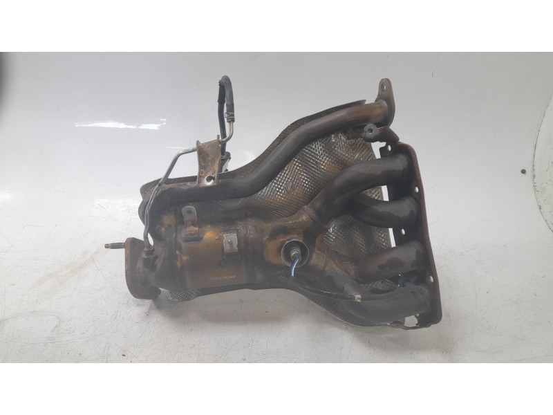 Recambio de catalizador para toyota rav4 hybrid 4x2 advance referencia OEM IAM OT140  