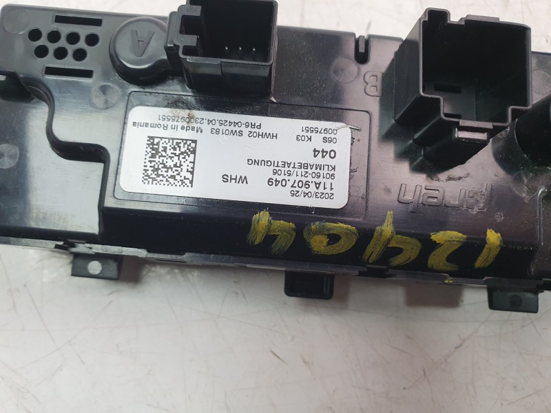 Recambio de pantalla multifuncion para volkswagen touran (5t1) 2.0 tdi referencia OEM IAM 11A907049  