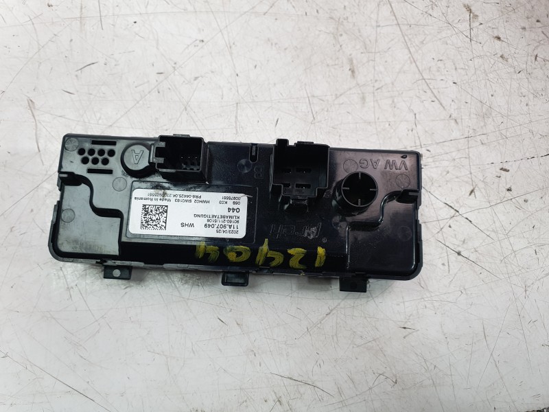 Recambio de pantalla multifuncion para volkswagen touran (5t1) 2.0 tdi referencia OEM IAM 11A907049  