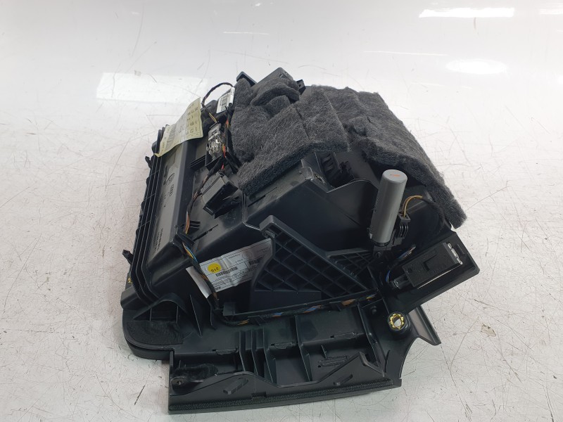 Recambio de guantera para audi a1 sportback (8xa, 8xf) 1.6 tdi referencia OEM IAM 8X18571044PK  