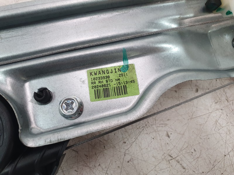 Recambio de elevalunas trasero derecho para mg zs suv (azs1) 1.5 vti referencia OEM IAM 10233938  