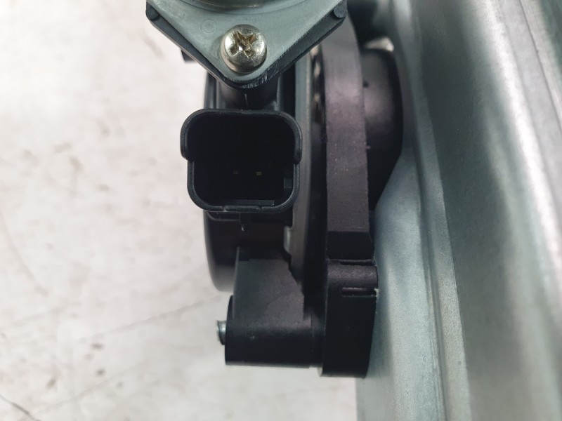 Recambio de elevalunas trasero derecho para mg zs suv (azs1) 1.5 vti referencia OEM IAM 10233938  