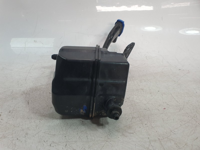 Recambio de deposito limpia para mercedes-benz clase c (w206) c 200 d (206.003) referencia OEM IAM A2068600300  