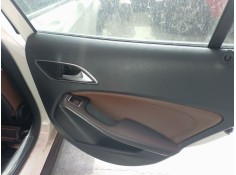 ELEVALUNAS TRASERO DERECHO 