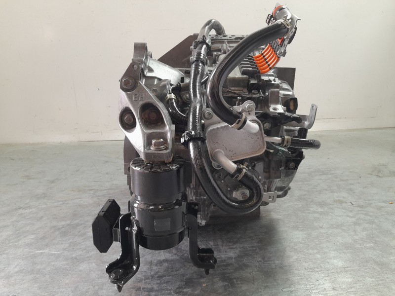 Recambio de caja cambios para toyota rav4 hybrid 4x2 advance referencia OEM IAM 3090042020  