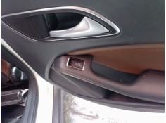 MANDO ELEVALUNAS TRASERO DERECHO 