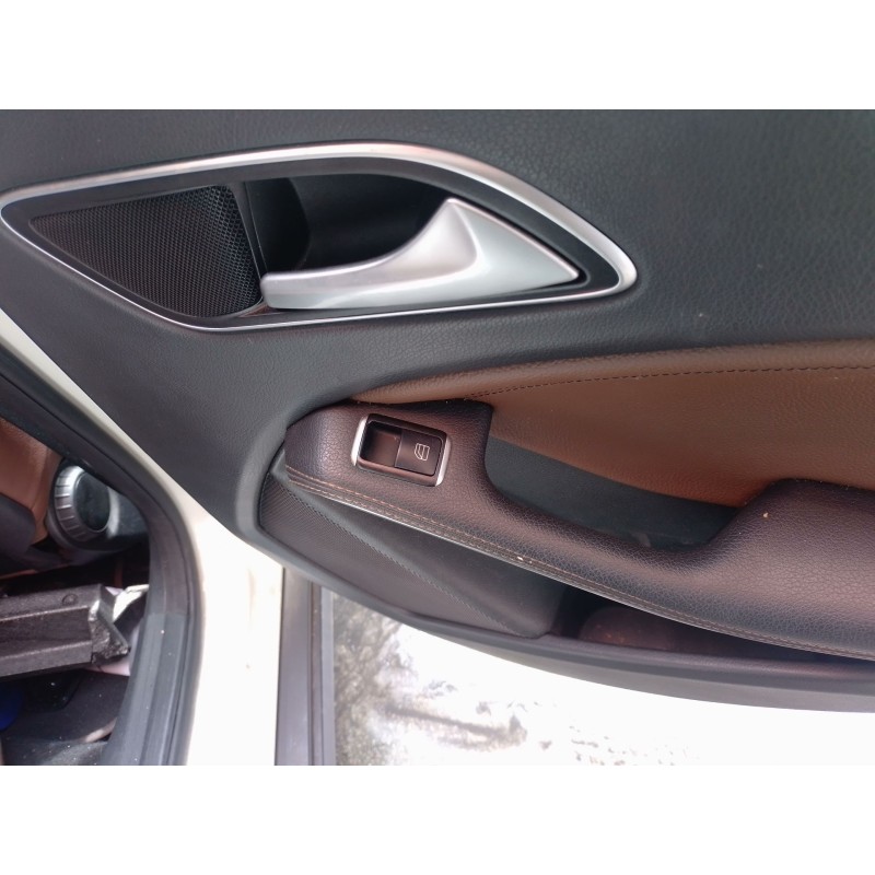 Recambio de mando elevalunas trasero derecho para mercedes-benz clase gla (x156) gla 200 cdi / d (156.908) referencia OEM IAM   