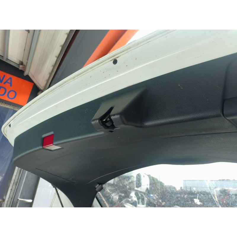 Recambio de cerradura maletero / porton para mercedes-benz clase gla (x156) gla 200 cdi / d (156.908) referencia OEM IAM   