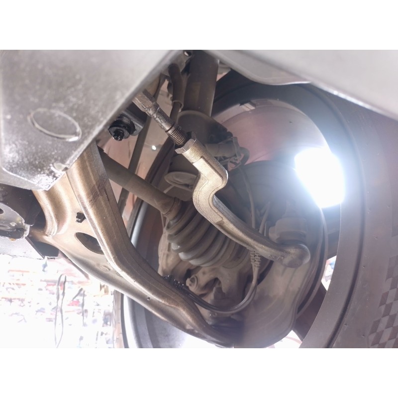 Recambio de mangueta delantera derecha para mercedes-benz clase gla (x156) gla 200 cdi / d (156.908) referencia OEM IAM   