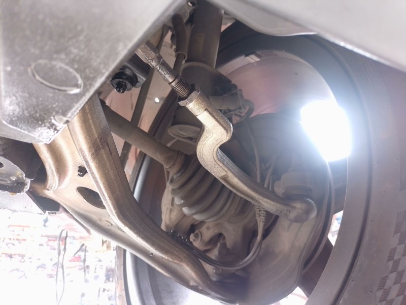 Recambio de mangueta delantera derecha para mercedes-benz clase gla (x156) gla 200 cdi / d (156.908) referencia OEM IAM   