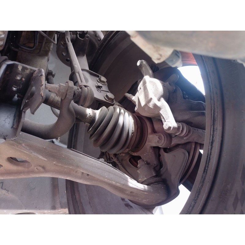 Recambio de mangueta delantera izquierda para mercedes-benz clase gla (x156) gla 200 cdi / d (156.908) referencia OEM IAM   