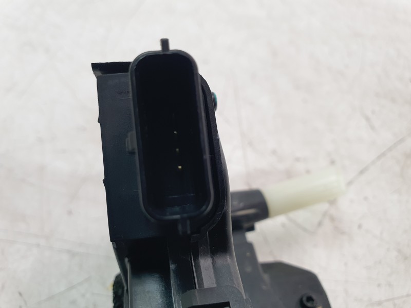 Recambio de cerradura puerta delantera izquierda para byd seal u 1.5 plug-in hybrid awd referencia OEM IAM SA3F6105200V  