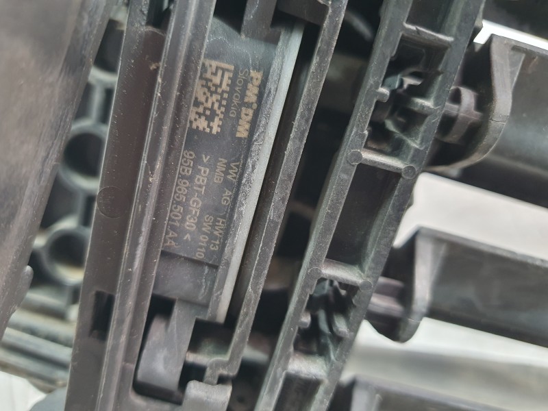 Recambio de canalizador de aire para seat leon (kl1, klg) 2.0 tdi referencia OEM IAM 95B965501AA  