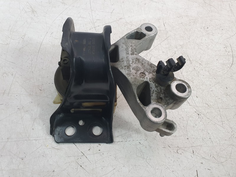 Recambio de soporte motor derecho para dacia duster (hs_) 1.2 tce 125 referencia OEM IAM 112103095R  