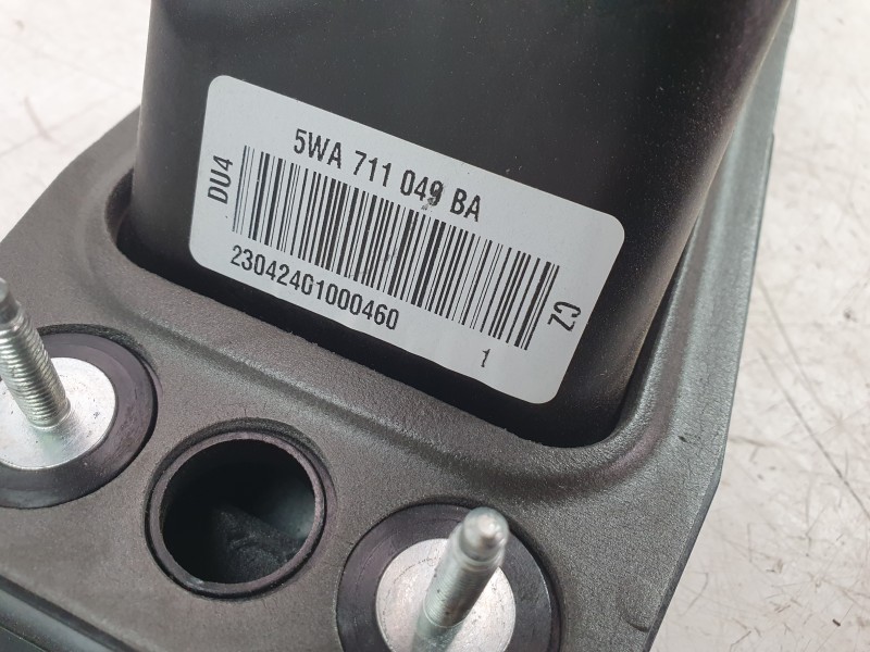 Recambio de palanca cambio para volkswagen touran (5t1) 2.0 tdi referencia OEM IAM 5QA711049C  