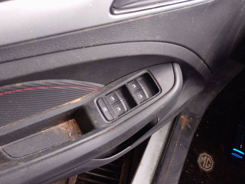 Recambio de mando elevalunas delantero izquierdo para mg zs suv (azs1) 1.5 vti referencia OEM IAM   