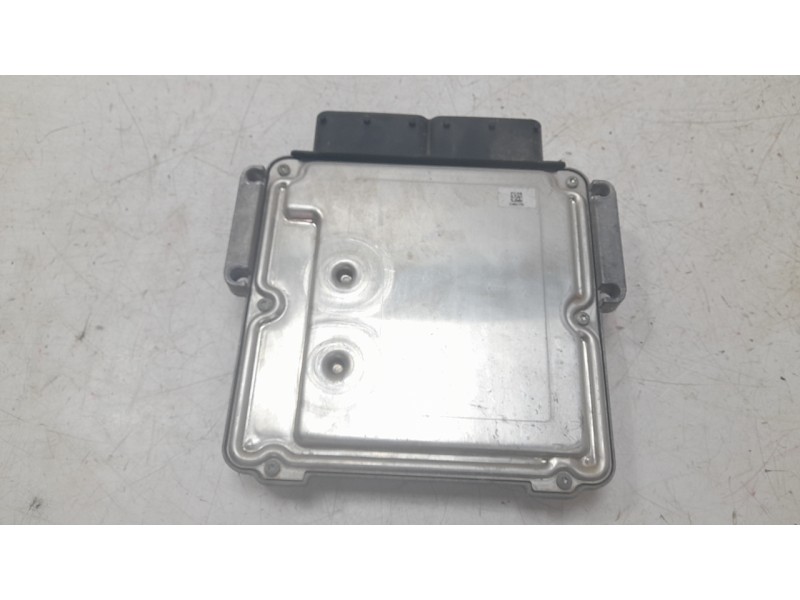 Recambio de centralita motor uce para land rover discovery sport (l550) 2.0 d 4x4 referencia OEM IAM GX7312C520FAF  
