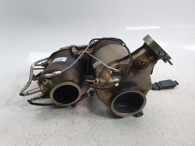 Recambio de filtro de particulas para volkswagen touran (5t1) 2.0 tdi referencia OEM IAM 05L131601T  