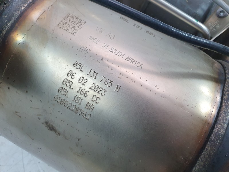 Recambio de filtro de particulas para volkswagen touran (5t1) 2.0 tdi referencia OEM IAM 05L131601T  