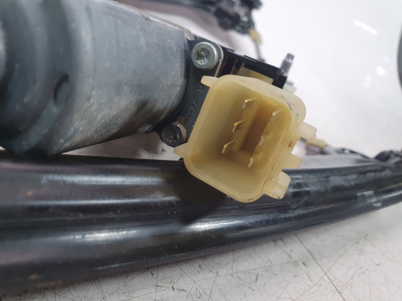 Recambio de elevalunas trasero izquierdo para maserati levante suv (m161) 3.0 d q4 referencia OEM IAM 670156111  