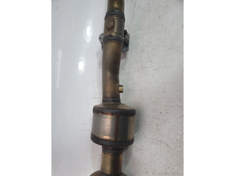 Recambio de catalizador para volkswagen touran (5t1) 2.0 tdi referencia OEM IAM 05L131701K / 05L131701L / 05L230BA  