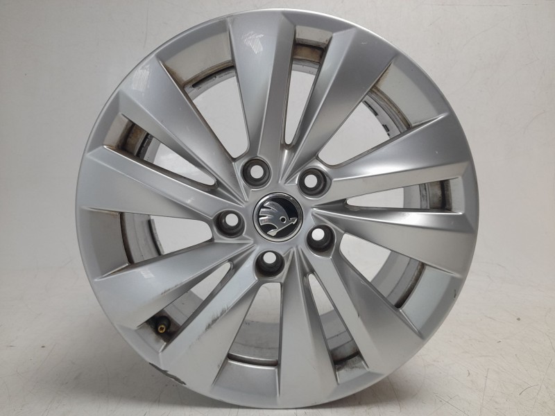 Recambio de llanta para skoda octavia iv (nx3, nn3, pv3) 2.0 tdi referencia OEM IAM 5E3601025AH  
