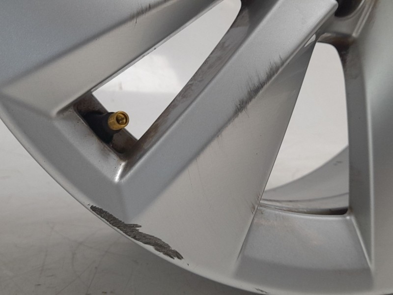 Recambio de llanta para skoda octavia iv (nx3, nn3, pv3) 2.0 tdi referencia OEM IAM 5E3601025AH  