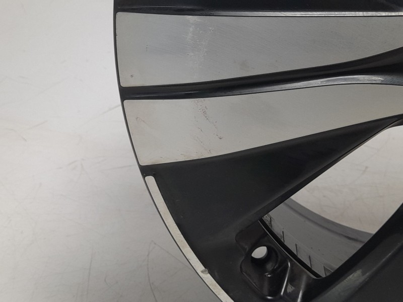 Recambio de llanta para mercedes-benz clase c (w206) c 200 d (206.003) referencia OEM IAM 2064017100  