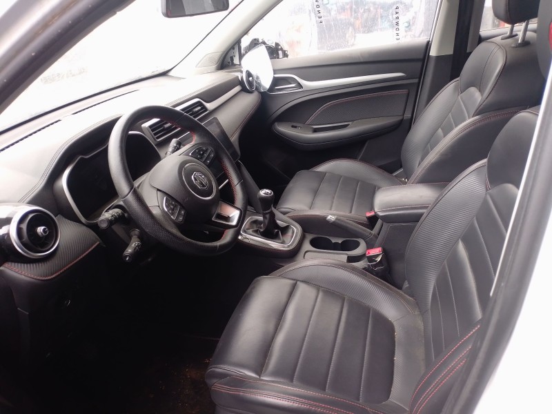 mg zs suv (azs1) del año 2023