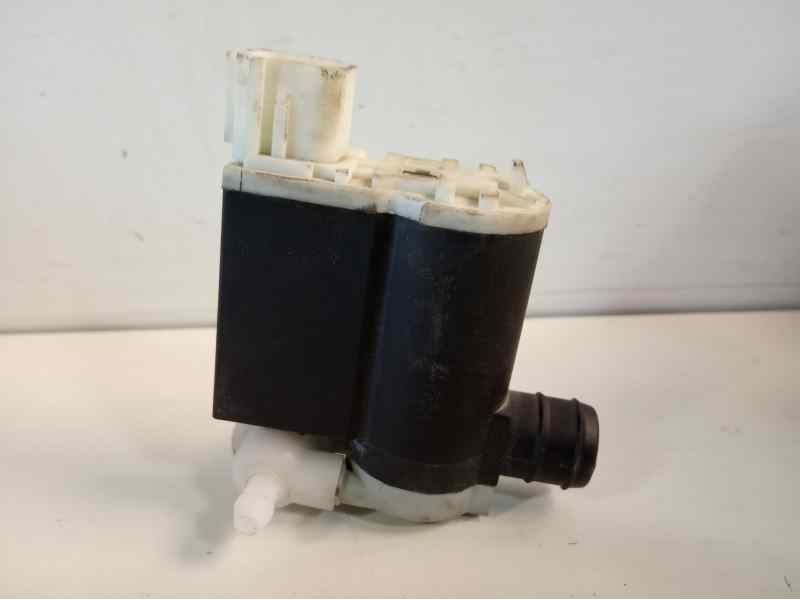 Recambio de bomba limpia para kia cee´d active referencia OEM IAM WP270F2  