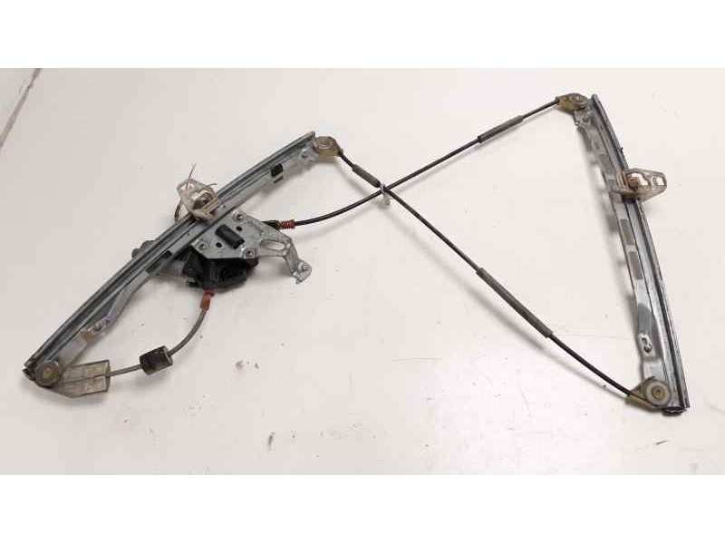 Recambio de elevalunas delantero izquierdo para peugeot 206 berlina xn referencia OEM IAM 9221G0 106172104 118251