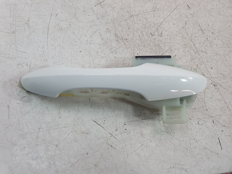 Recambio de maneta exterior trasera izquierda para hyundai kona maxx 2wd referencia OEM IAM 83661BE000  