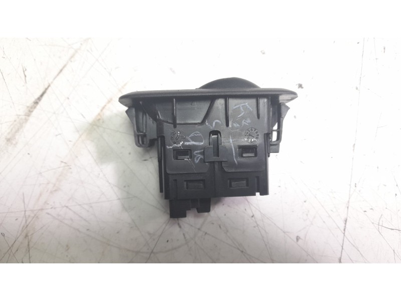 Recambio de mando elevalunas trasero derecho para ford ecosport 1.0 ecoboost referencia OEM IAM DG9T14529ABW  