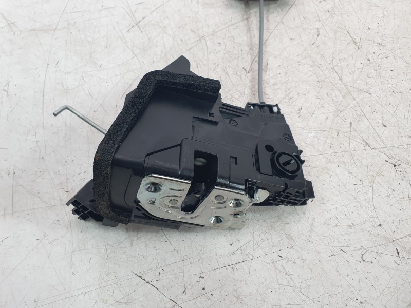 Recambio de cerradura puerta trasera izquierda para hyundai kona maxx 2wd referencia OEM IAM 81410BE100  