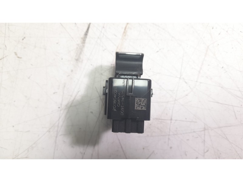 Recambio de mando elevalunas delantero derecho para ford ecosport 1.0 ecoboost referencia OEM IAM DG9T14529ABW  