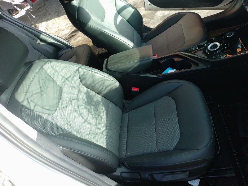 Recambio de juego asientos completo para kia niro ii (sg2) 1.6 gdi hybrid referencia OEM IAM   