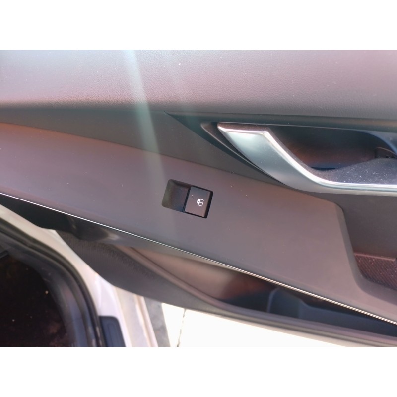 Recambio de mando elevalunas delantero derecho para kia niro ii (sg2) 1.6 gdi hybrid referencia OEM IAM   