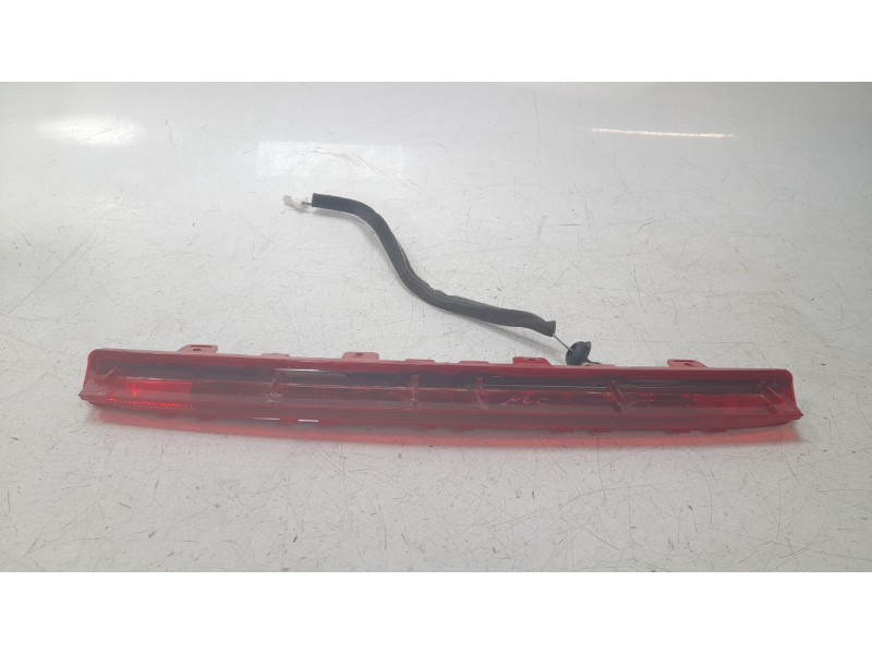 Recambio de luz central de freno para kia sportage v (nq5) 1.6 t-gdi hybrid referencia OEM IAM 92700R2000  