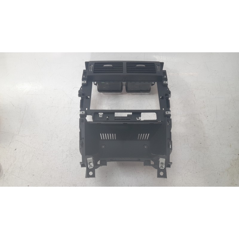 Recambio de aireador central para land rover discovery sport (l550) 2.0 d 4x4 referencia OEM IAM FK72C8A254AB  