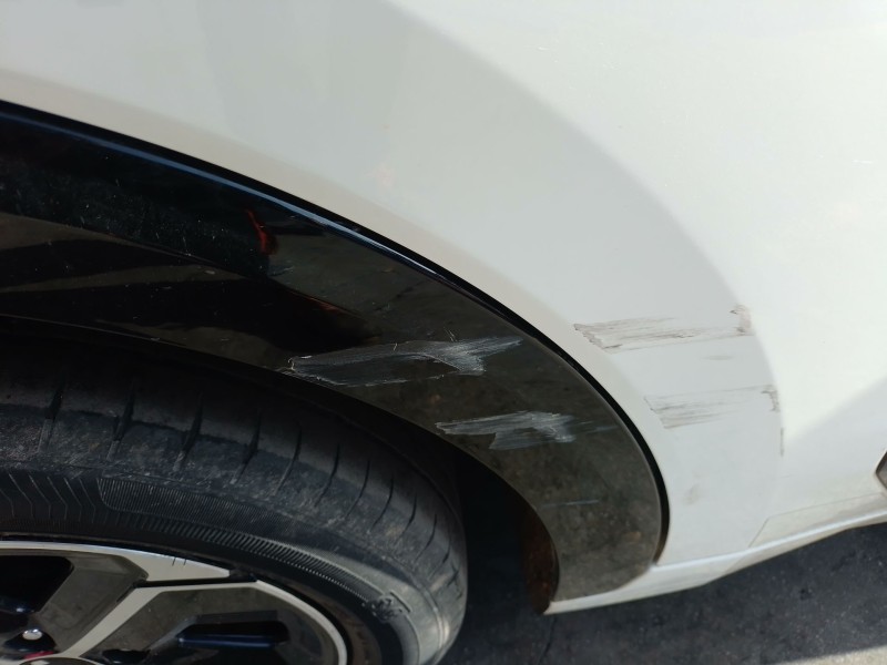 Recambio de aletin trasero derecho para kia niro ii (sg2) 1.6 gdi hybrid referencia OEM IAM   