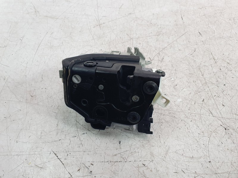 Recambio de cerradura puerta trasera izquierda para audi a3 (8v1, 8vk) 1.6 tdi referencia OEM IAM 8K0839015H  DLF490037HQ