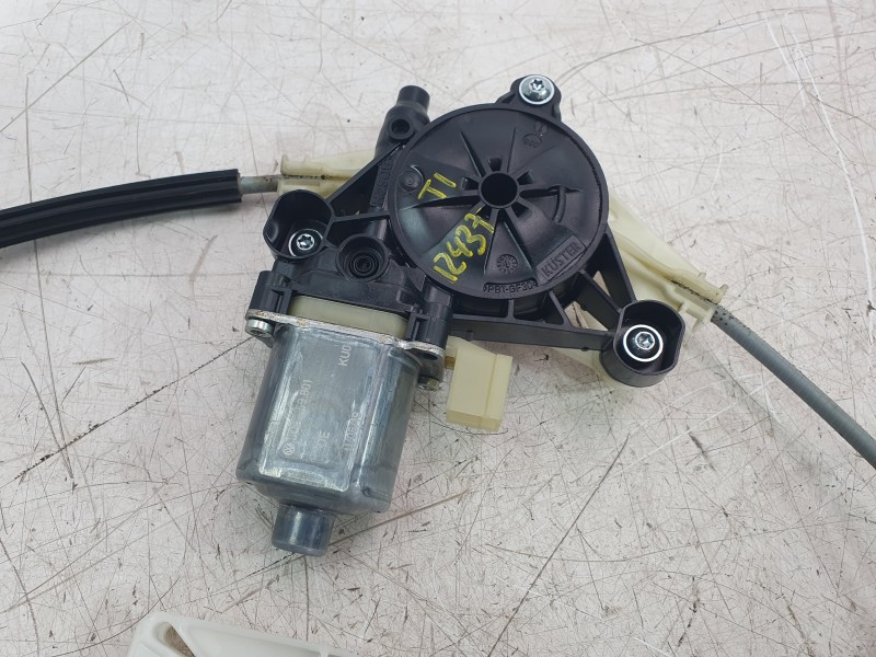 Recambio de elevalunas trasero izquierdo para audi a3 (8v1, 8vk) 1.6 tdi referencia OEM IAM 8V4839461  
