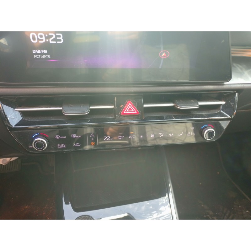 Recambio de mando climatizador para kia niro ii (sg2) 1.6 gdi hybrid referencia OEM IAM   