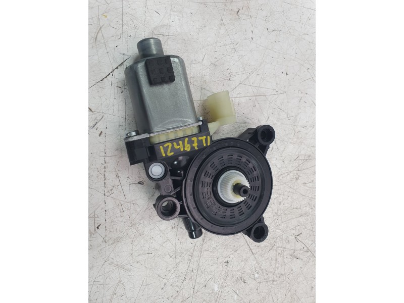 Recambio de motor elevalunas trasero izquierdo para hyundai kona maxx 2wd referencia OEM IAM 83450BE100  