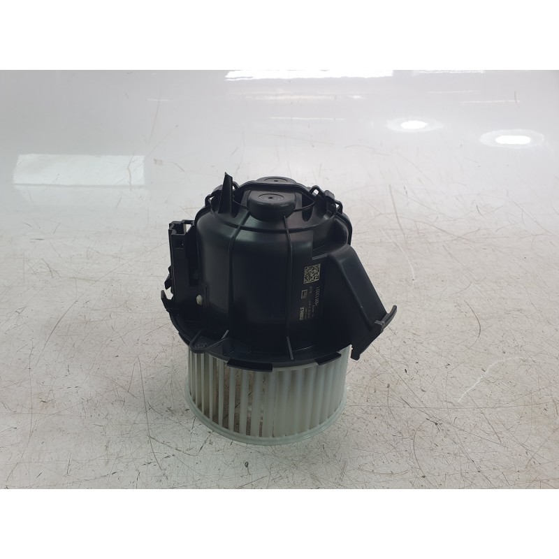 Recambio de ventilador calefaccion para opel crossland x / crossland (p17, p2qo) 1.2 (75) referencia OEM IAM 9818270880 HB613001