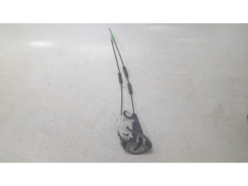 Recambio de cerradura puerta trasera derecha para toyota yaris cross (mxp_) 1.5 hybrid (mxpj10) referencia OEM IAM 69050K0030  